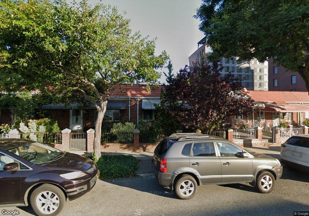 2274 46th St, Astoria, NY 11105 - photo 1