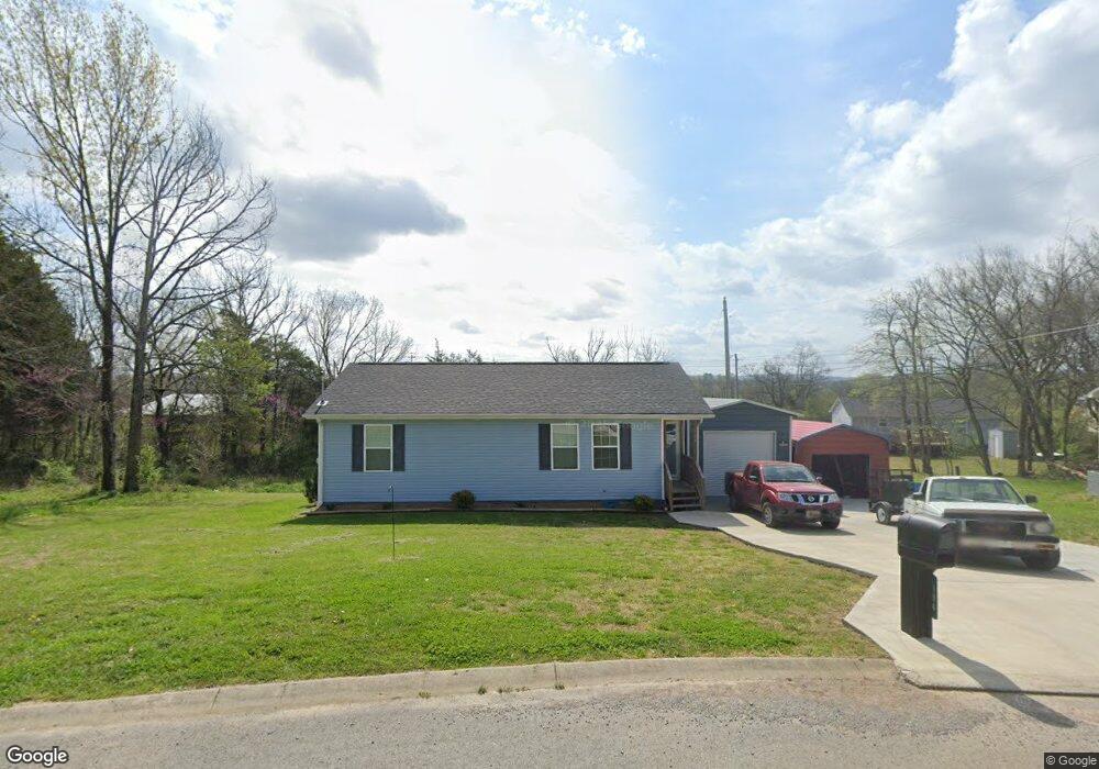 104 Nutmeg Dr, Shelbyville, TN 37160 - photo 1