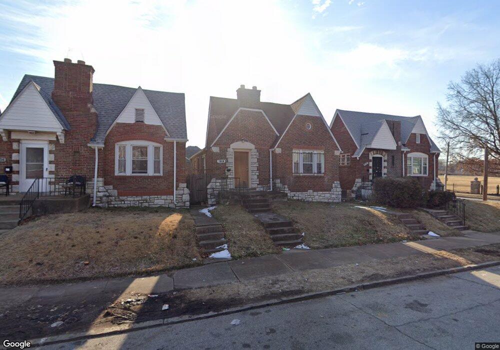 4002 Marcus Ave, Saint Louis, MO 63115 - photo 1