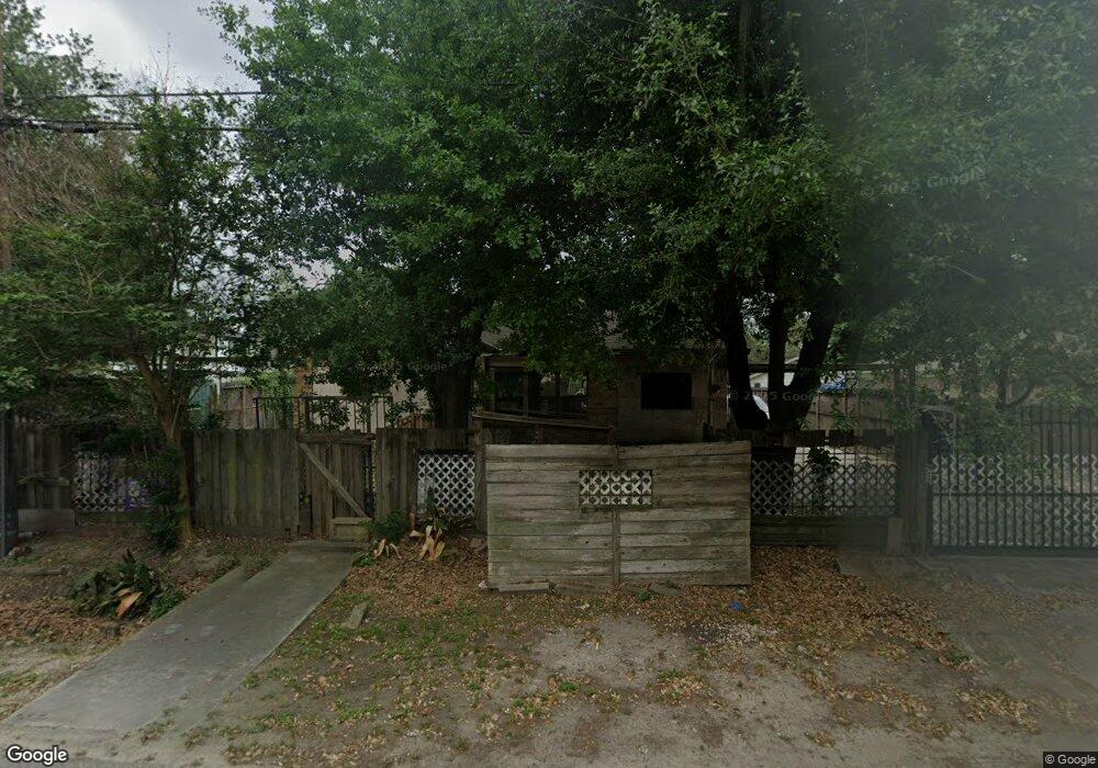 912 Caplin St, Houston, TX 77022 - photo 1