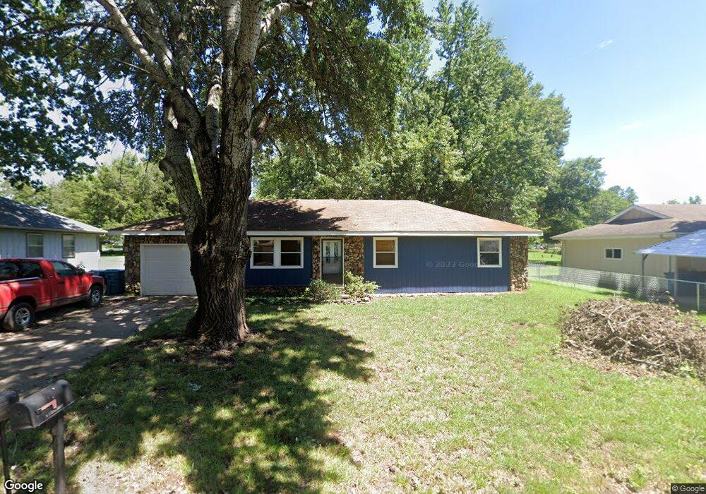 718 Hillcrest Ave, Nixa, MO 65714 - photo 1