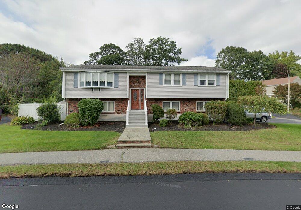 42 Fieldstone Dr, Stoneham, MA 02180 - photo 1