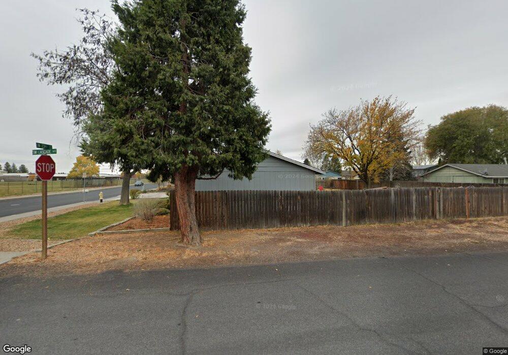 311 SW 23rd St, Redmond, OR 97756 - photo 1