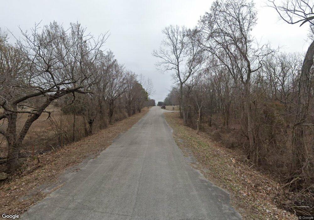 1605 E Oakridge Dr, Claremore, OK 74017 - photo 1