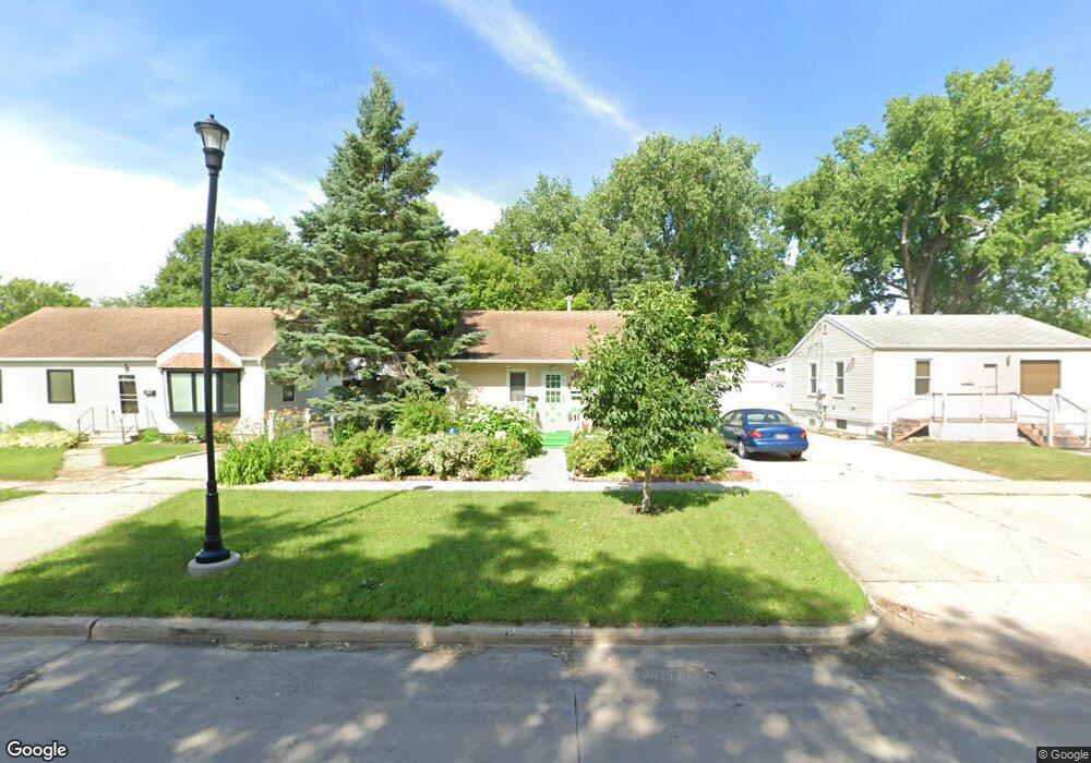 1315 16th St S, Fargo, ND 58103 - photo 1