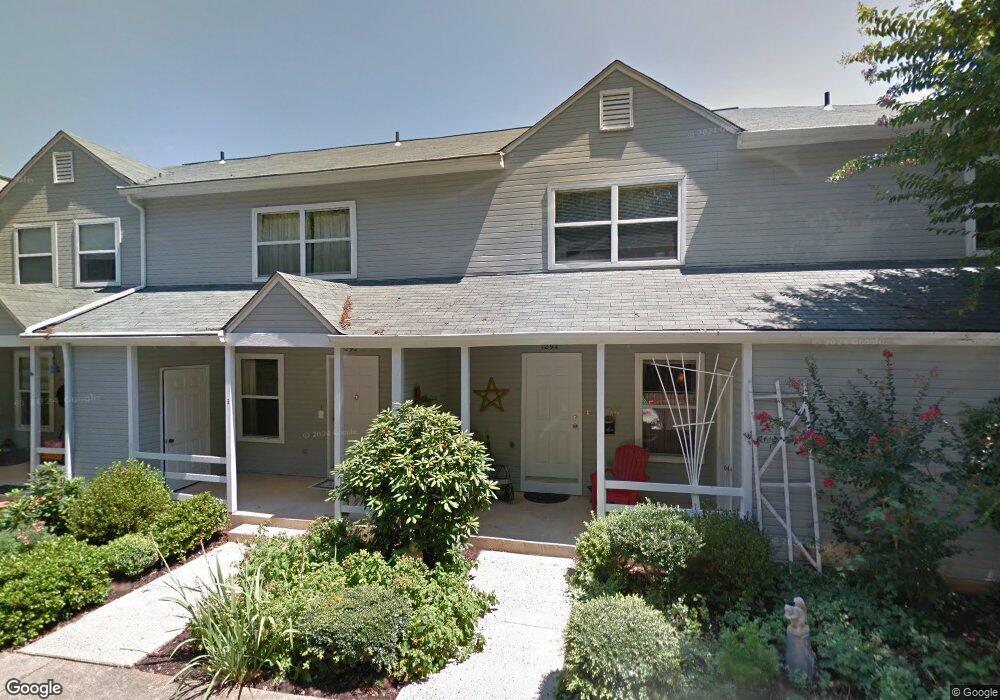 1290 Maple View Dr, Charlottesville, VA 22902 - photo 1