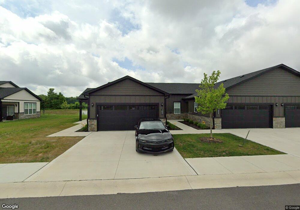 1937 Chambers Dr, Franklin, IN 46131 - photo 1