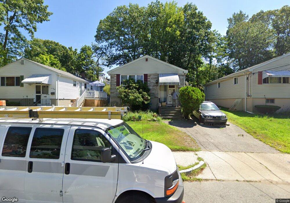 82 Thompson St, Hyde Park, MA 02136 - photo 1