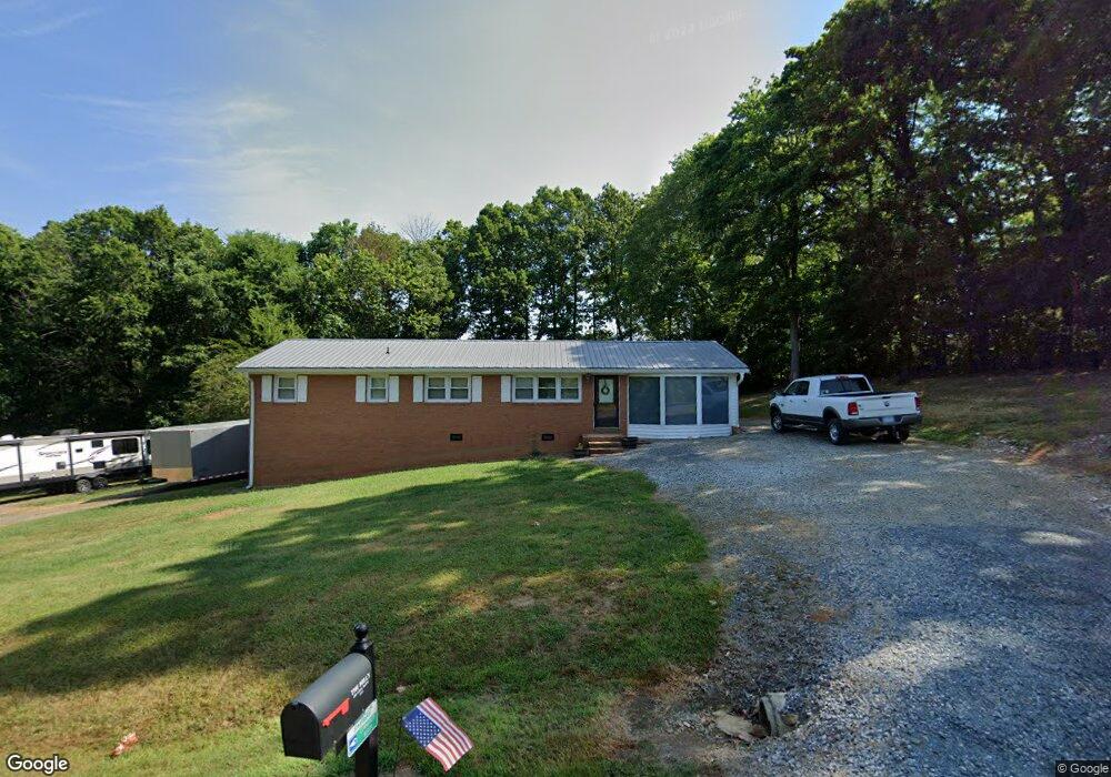 205 Vista Pkwy, Asheboro, NC 27205 - photo 1