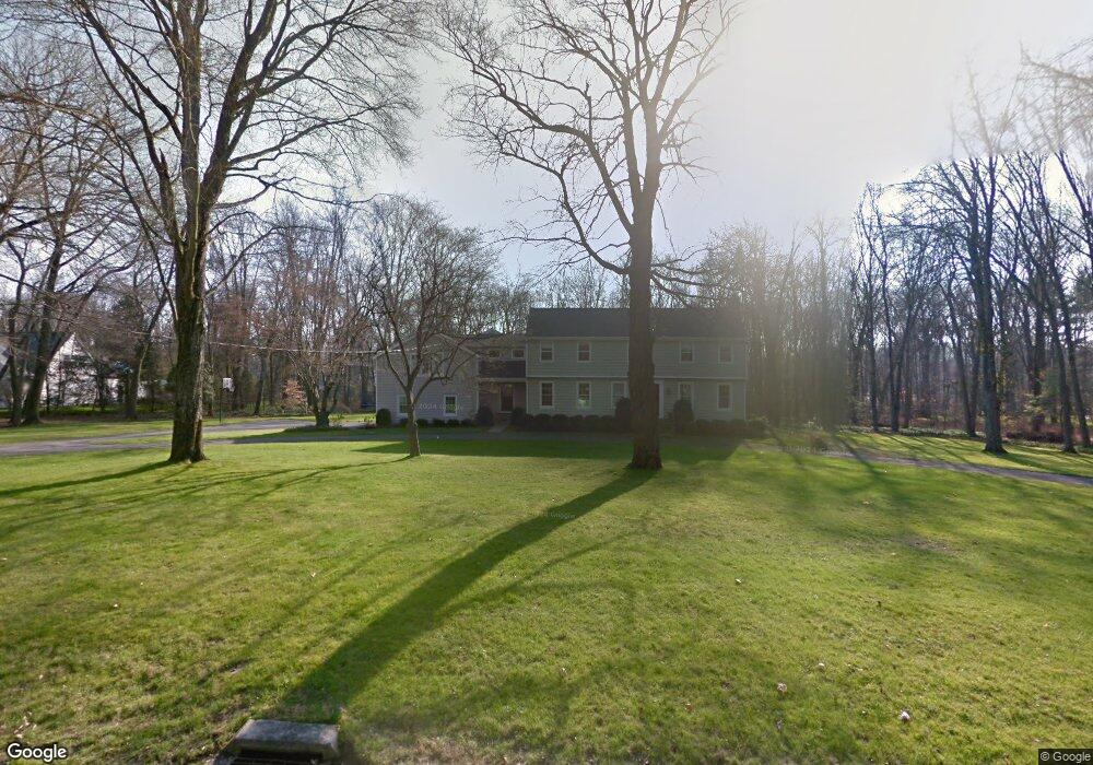 7 Dew Ln, Darien, CT 06820 - photo 1