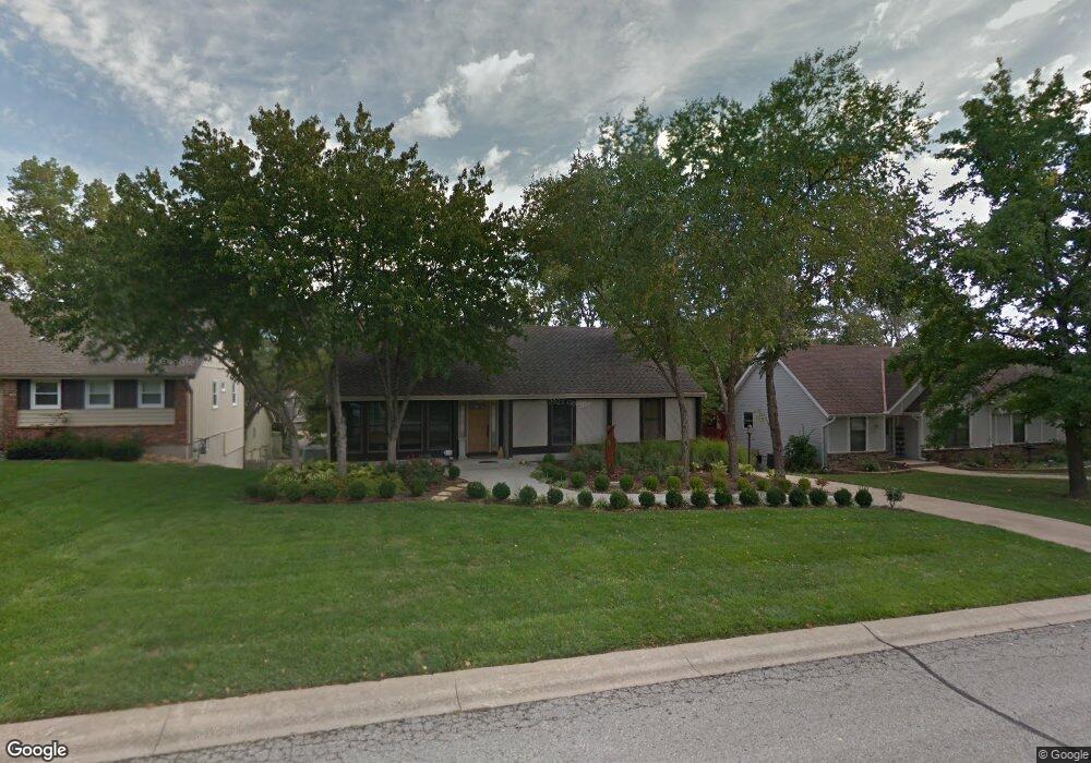 7007 Widmer Rd, Shawnee, KS 66216 - photo 1