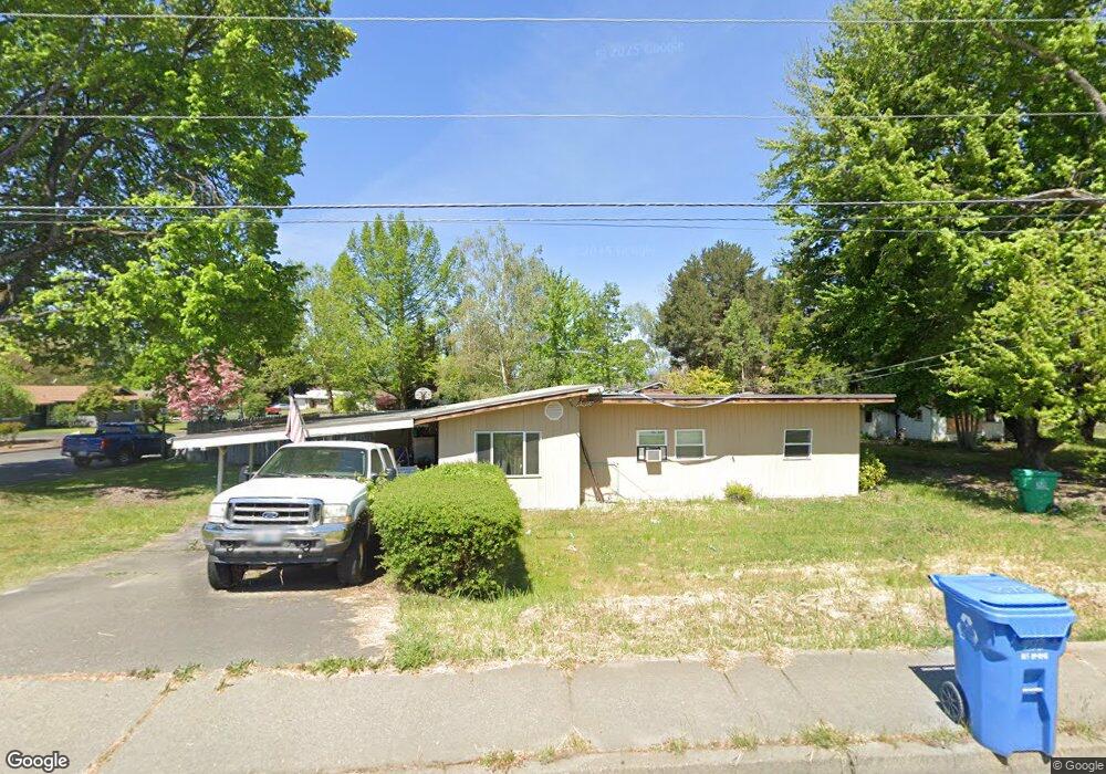 1878 Williams Hwy, Grants Pass, OR 97527 - photo 1