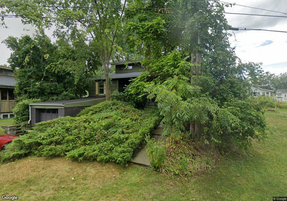 50 Lakeshore Dr, Rensselaer, NY 12144 - photo 1