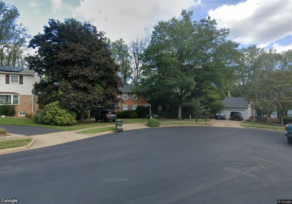 2009 Miracle Ln, Falls Church, VA 22043 - photo 1