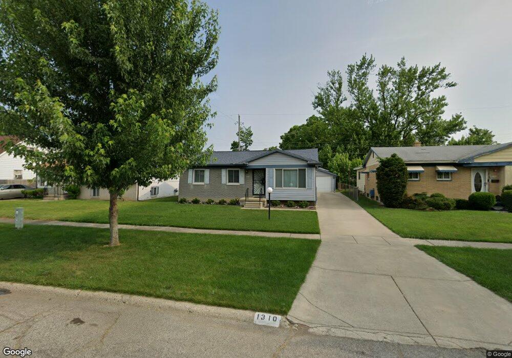 1310 Lillian Dr, Flint, MI 48505 - photo 1