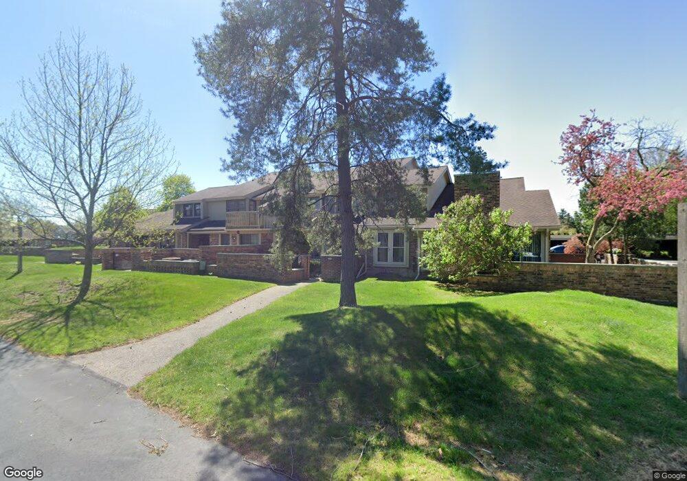 1533 S Hill Blvd unit 2, 1533, Bloomfield Hills, MI 48304 - photo 1