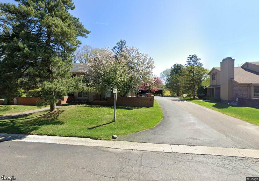 1655 S Hill Blvd unit 1655, Bloomfield Hills, MI 48304 - photo 1