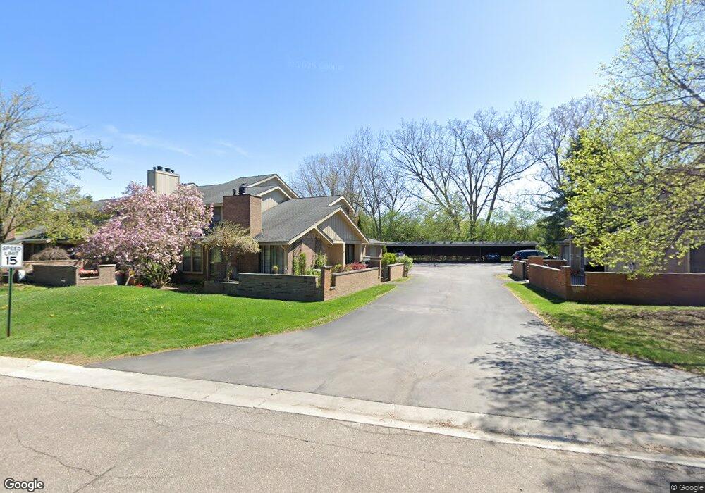 1635 S Hill Blvd unit 1635, Bloomfield Hills, MI 48304 - photo 1
