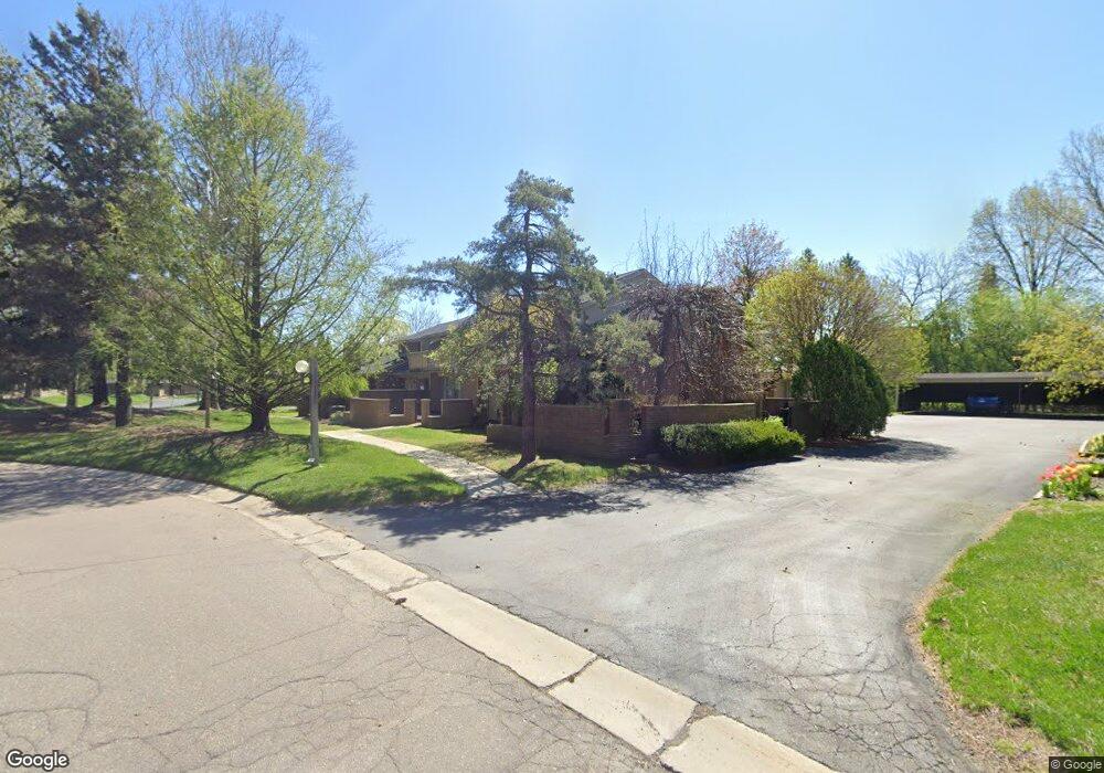 1568 S Hill Blvd unit 5, Bloomfield Hills, MI 48304 - photo 1