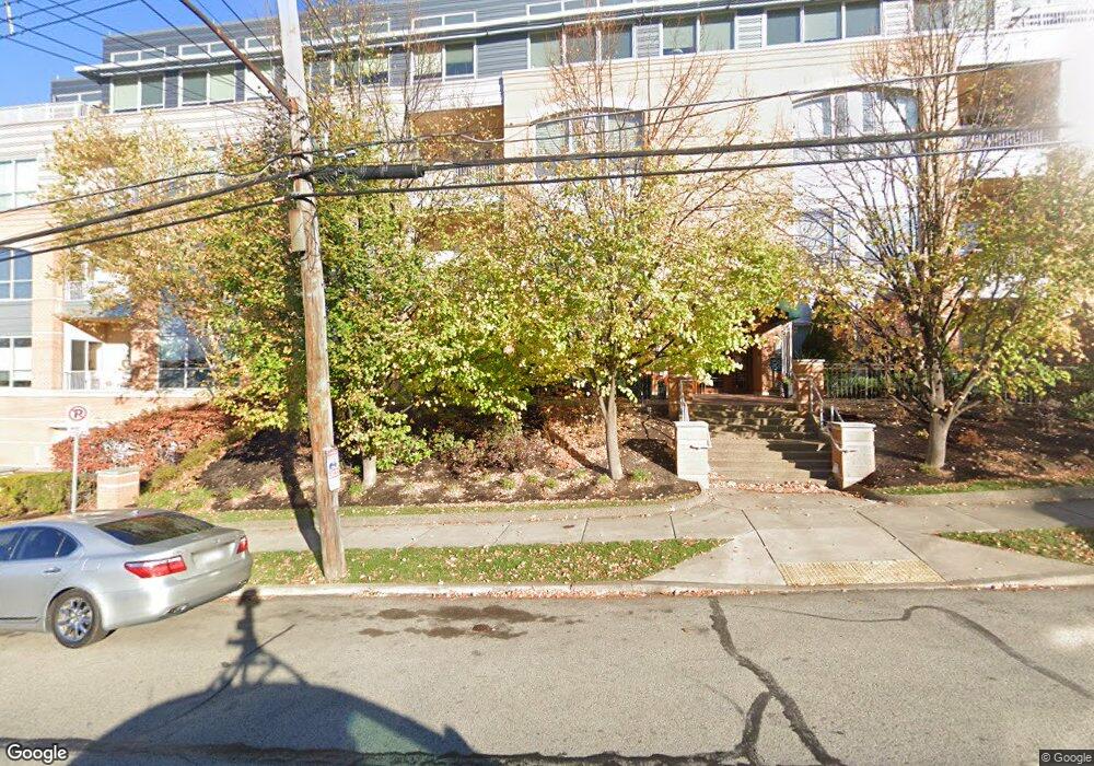 5859 Beacon St unit 108, Pittsburgh, PA 15217 - photo 1