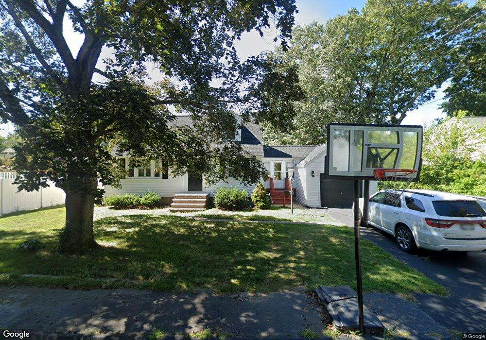 15 Laurel Rd, Braintree, MA 02184 - photo 1