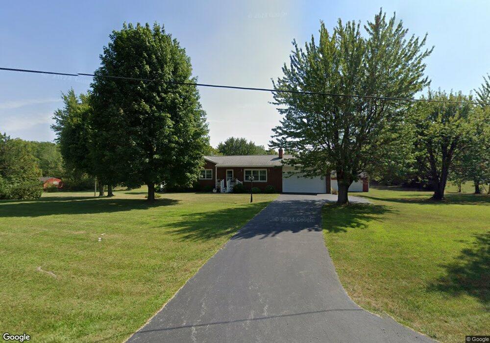 3176 Loescher Rd, Lima, OH 45801 - photo 1