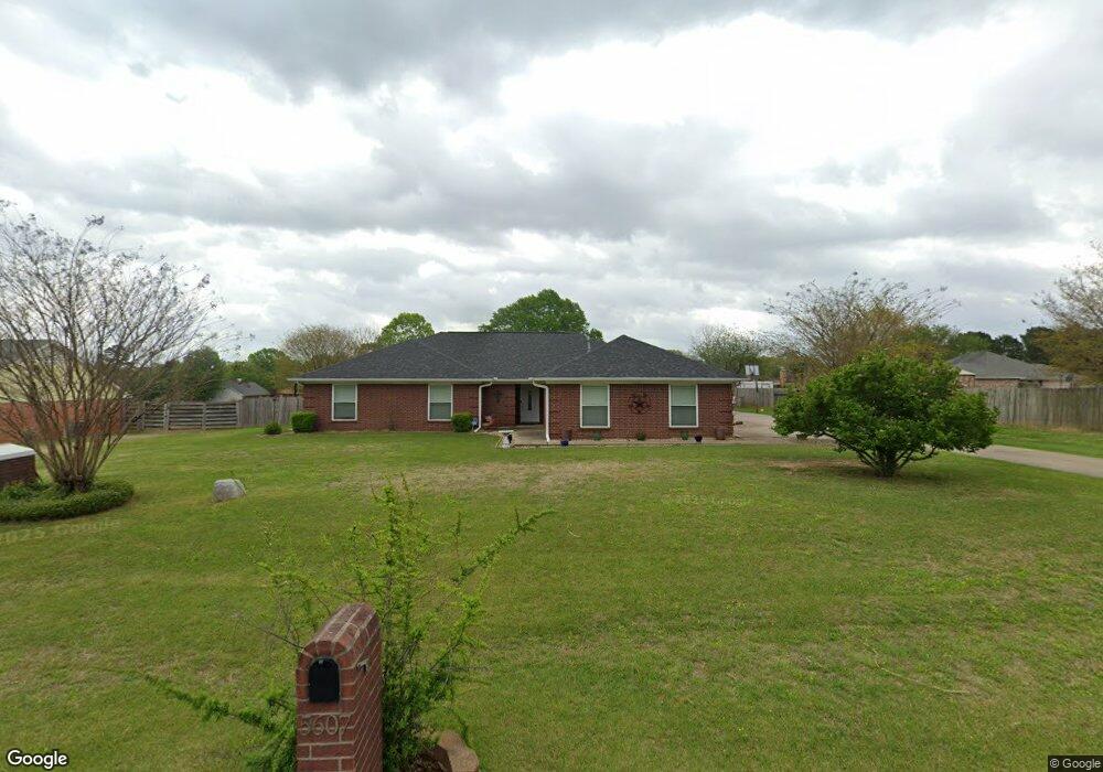 5607 Deer Creek Dr, Texarkana, TX 75503 - photo 1