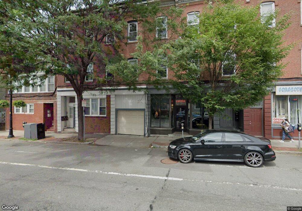 441 Cambridge St unit 3, Cambridge, MA 02141 - photo 1