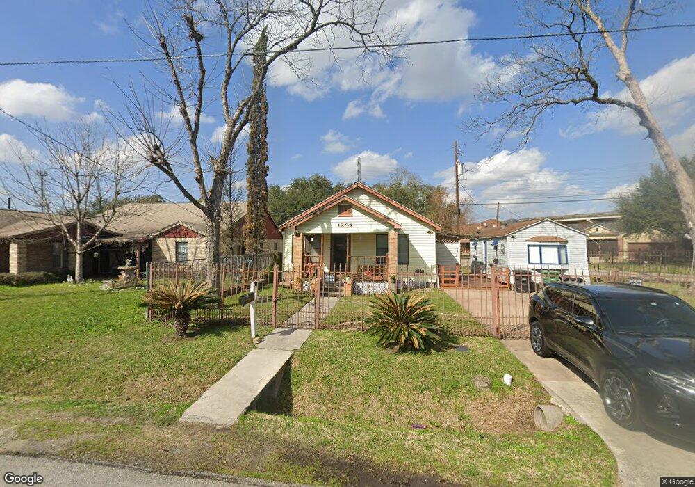 1207 Lindale St, Houston, TX 77022 - photo 1