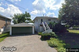 811 River Dr, Princeton, IA 52768