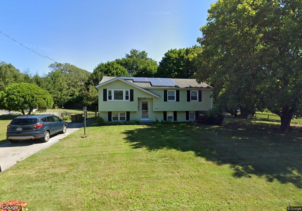 96 Temi Rd, Bellingham, MA 02019 - photo 1