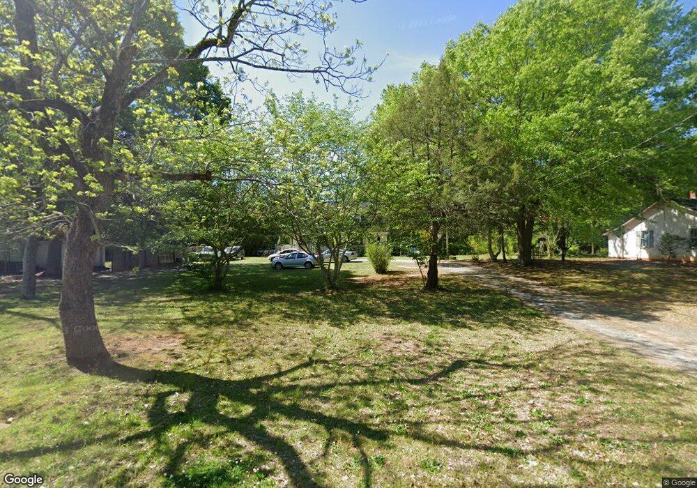 130 Grove St, Barnesville, GA 30204 - photo 1