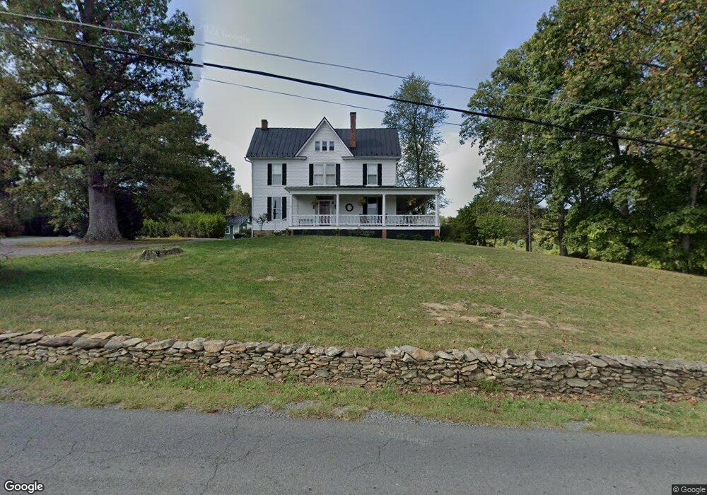 17771 Airmont Rd, Round Hill, VA 20141 - photo 1