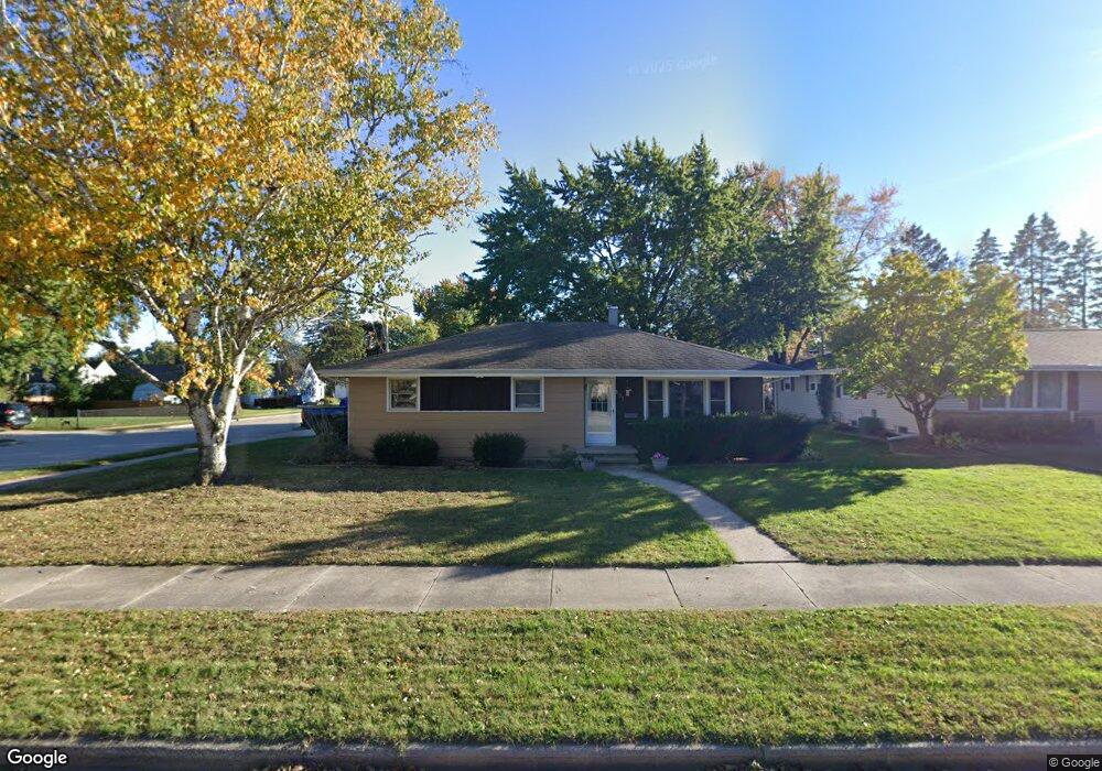 1107 W Parkway Blvd, Appleton, WI 54914 - photo 1