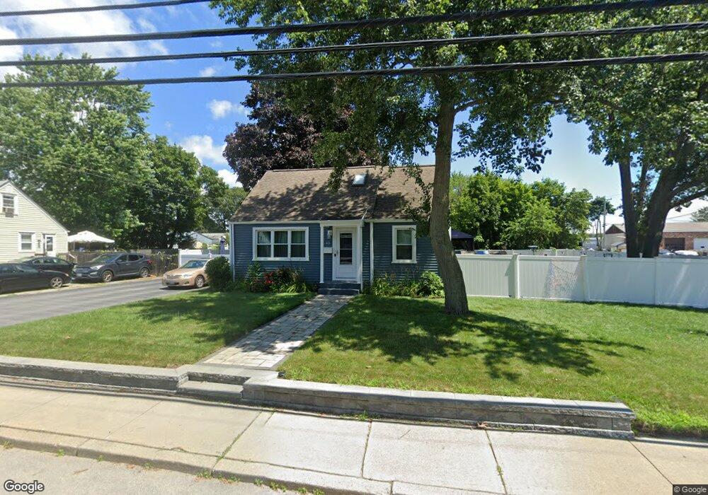65 Strawberry Field Rd, Warwick, RI 02886 - photo 1