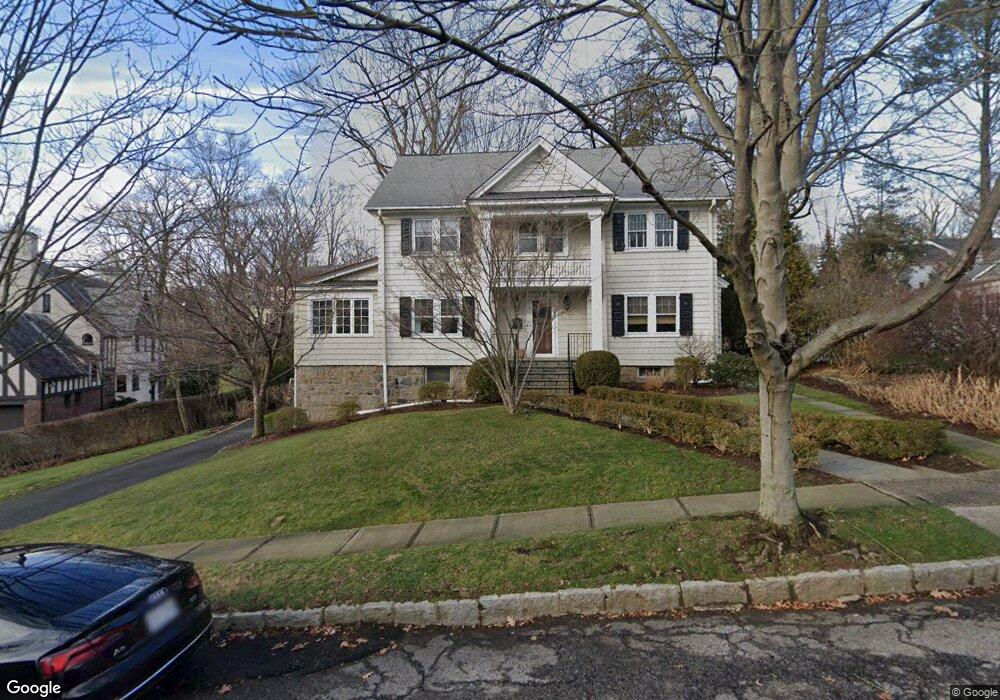 172 Ellison Ave, Bronxville, NY 10708 - photo 1
