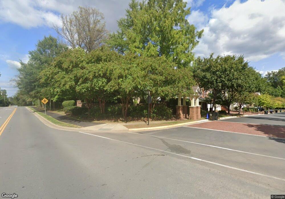 6899 Burke Farm Ln, Falls Church, VA 22043 - photo 1