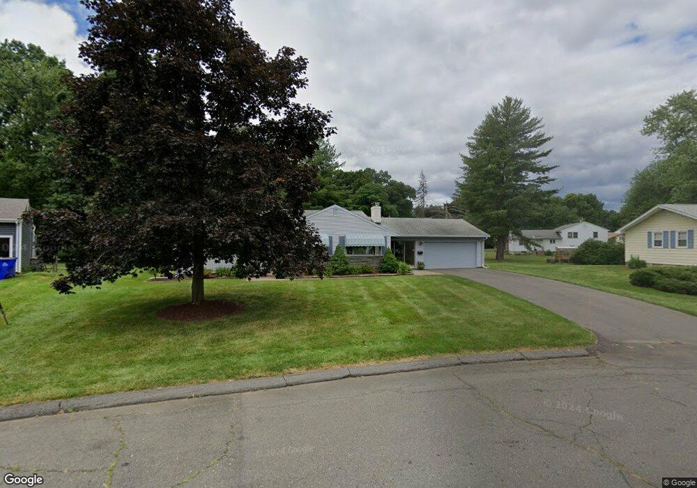 77 Vardon Rd, West Hartford, CT 06117 - photo 1