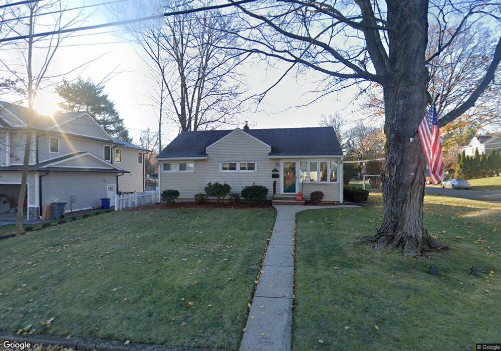4 Mountainview Rd, Cresskill, NJ 07626 - photo 1