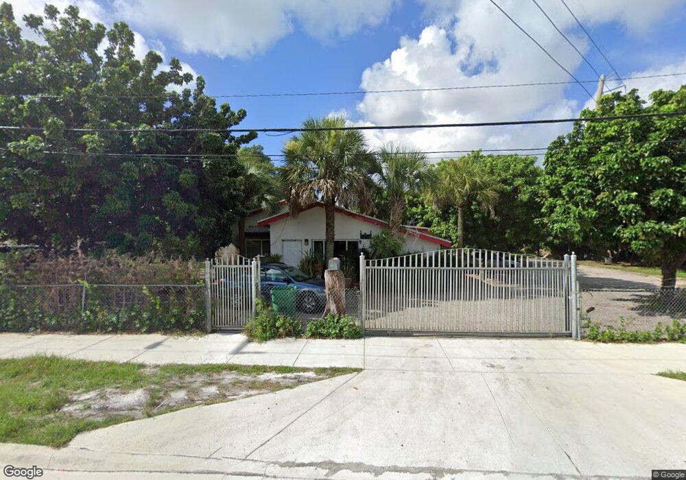 11290 SW 216th St, Miami, FL 33170 - photo 1
