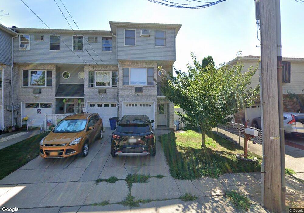 28 Burbank Ave, Staten Island, NY 10306 - photo 1