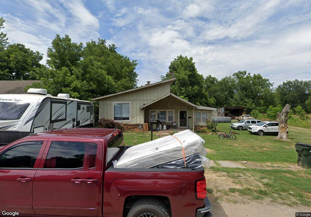 117 E Cherokee St, Skiatook, OK 74070 - photo 1