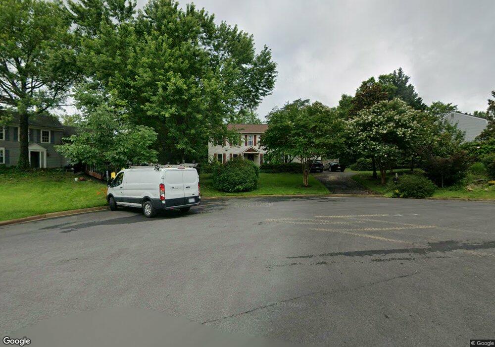 12979 Hampton Forest Ct, Fairfax, VA 22030 - photo 1