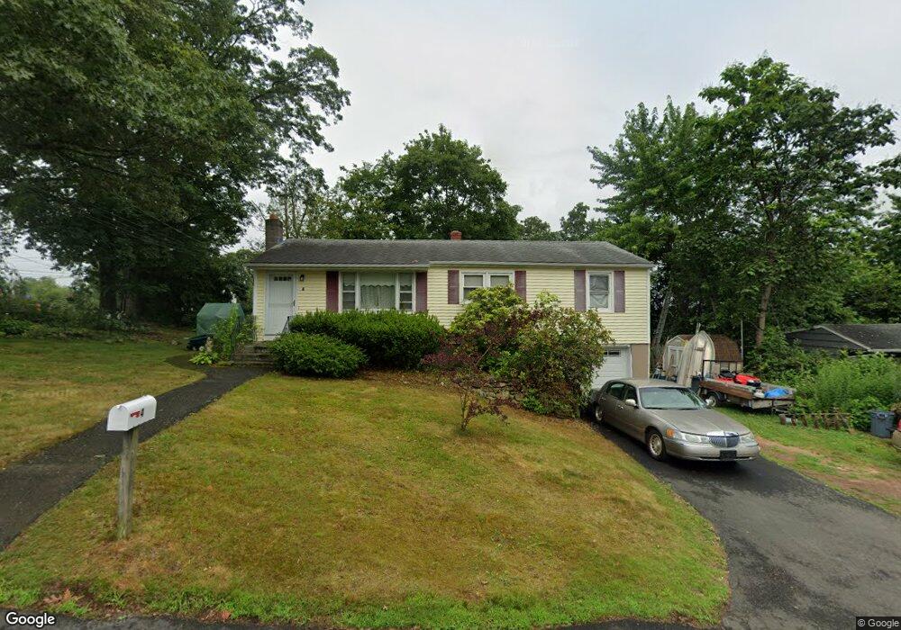 4 Sutton Place, East Haven, CT 06512 - photo 1