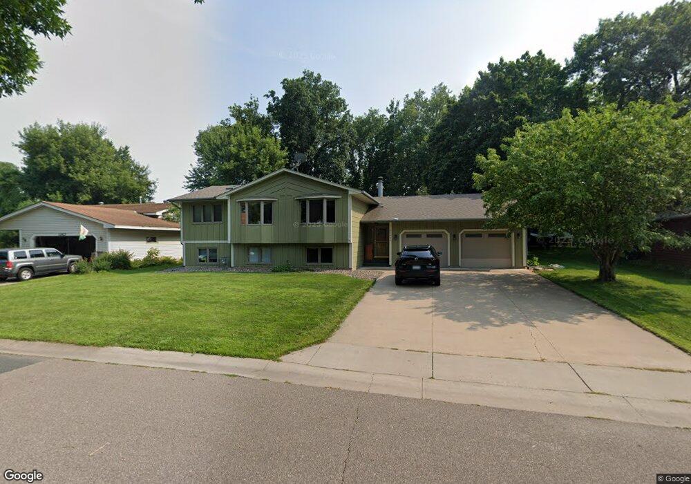 11947 101st Ave N, Maple Grove, MN 55369 - photo 1