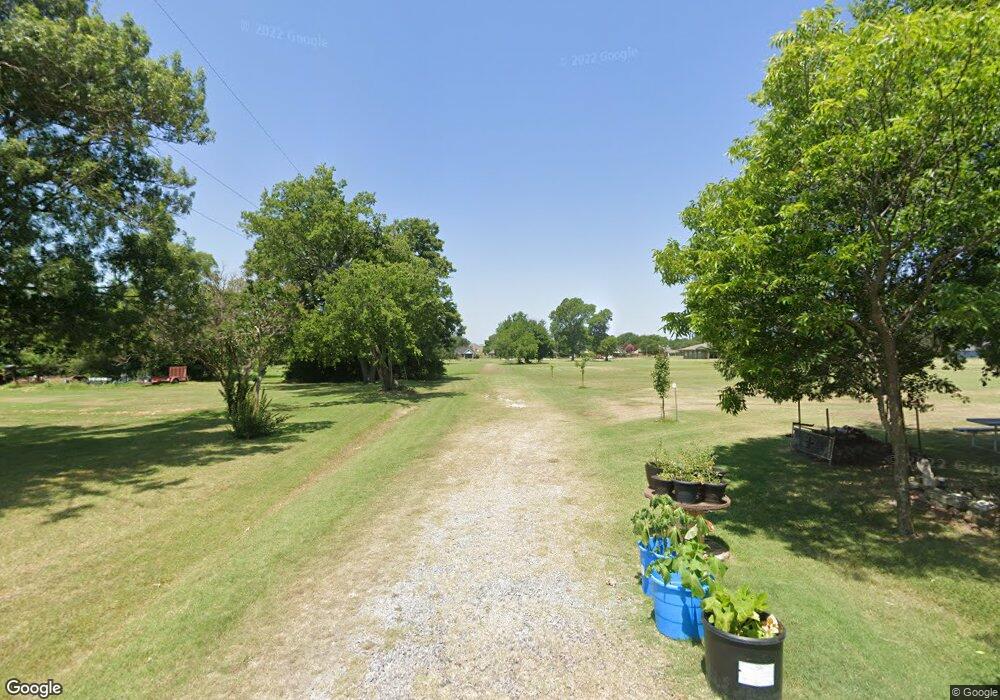 1911 Agnew St, Bonham, TX 75418 - photo 1
