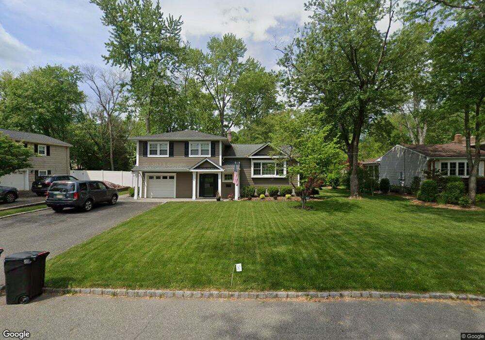 66 Oxbow Dr, New Providence, NJ 07974 - photo 1