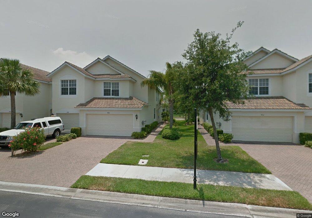 948 Hampton Cir, Naples, FL 34105 - photo 1