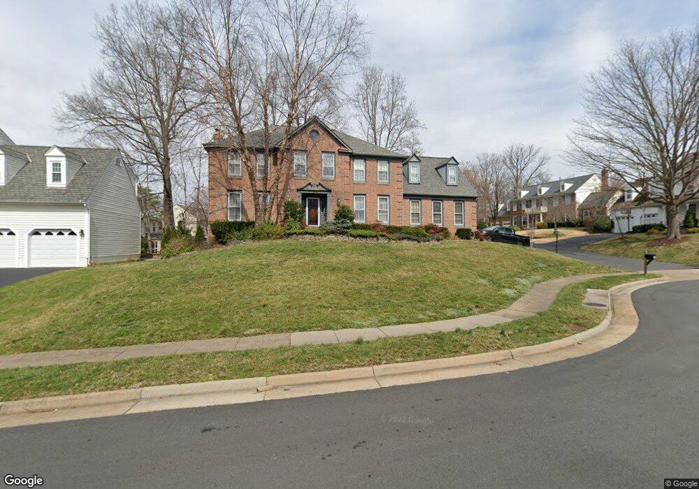 13708 Stonedale Ct, Clifton, VA 20124 - photo 1