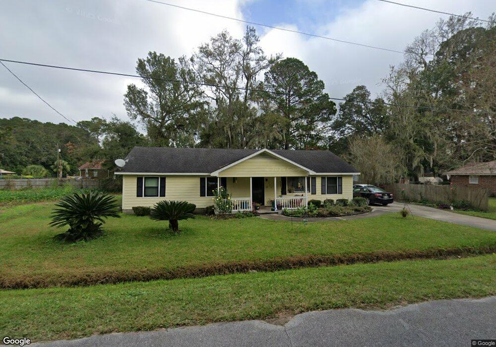 199 Pine Cir, Brunswick, GA 31520 - photo 1